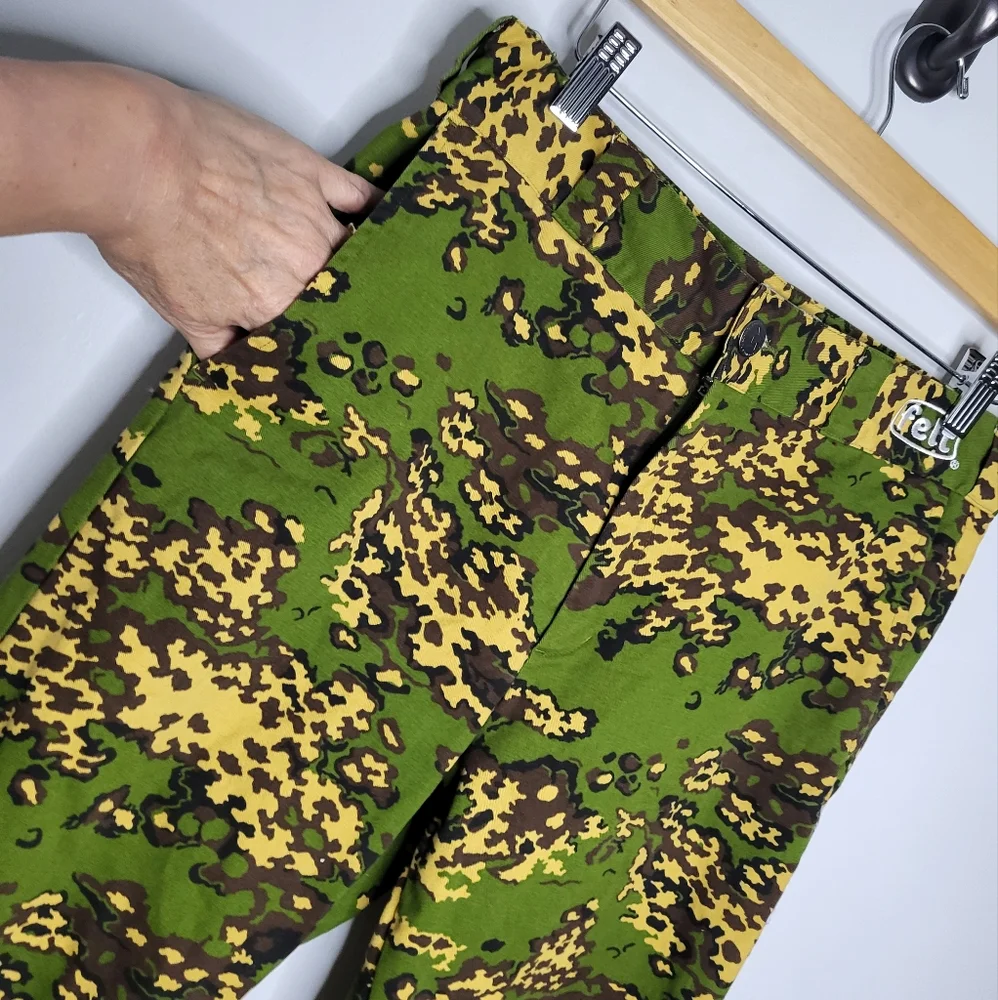 FELT - FOR EVERY LIVING THING Everyday Work Pants Green Yellow Camo 32x29 $95